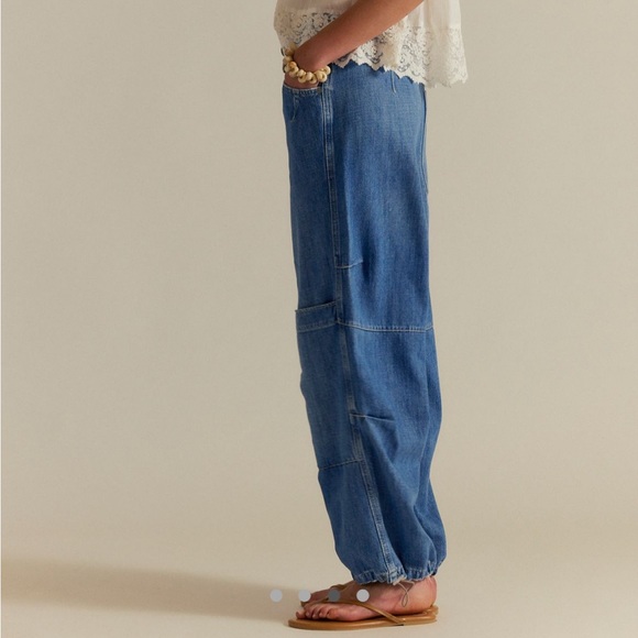 FP WE THE FREE Logan Cinched Cargo Jean, Size XS - Picture 3 of 6